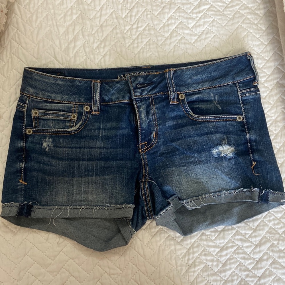 American Eagle Super stretch denim shorts size 4